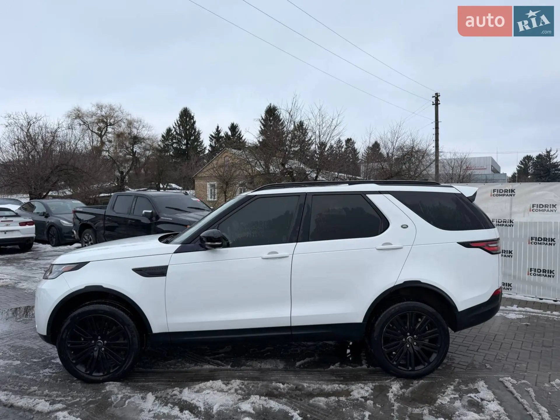 2017 Land Rover Discovery - мініатюра 16