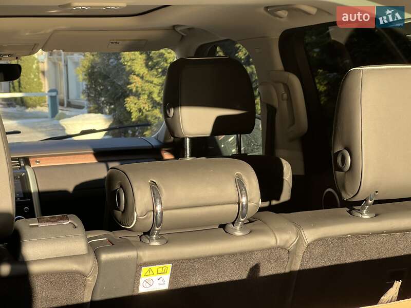 Внедорожник / Кроссовер Land Rover Discovery 2017 в Киеве