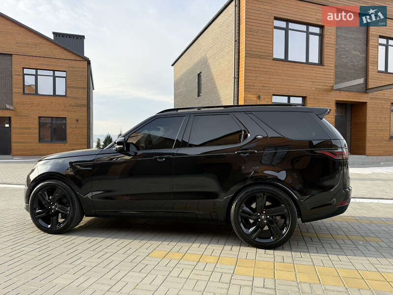 Land Rover Discovery 2024