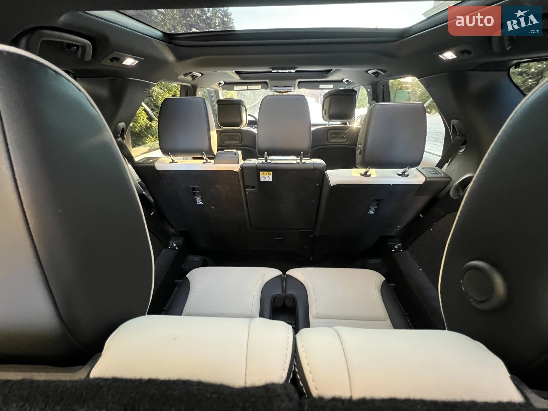 2021 Land Rover Discovery - мініатюра 37