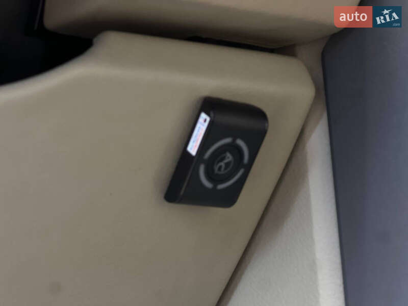 Внедорожник / Кроссовер Land Rover Discovery 2005 в Кропивницком