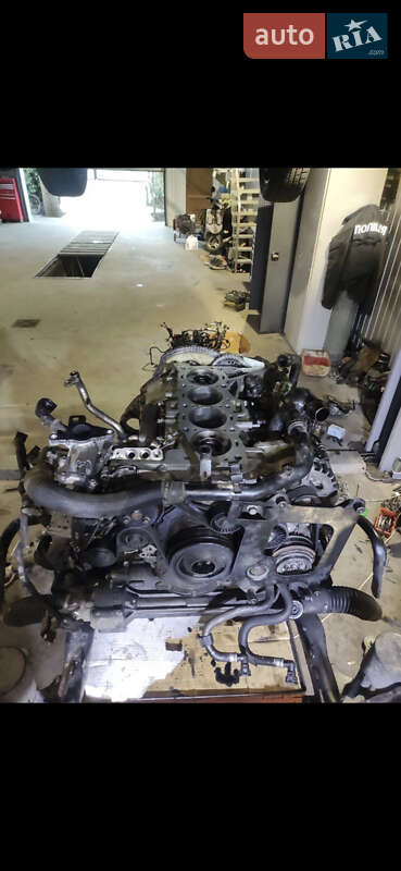 Внедорожник / Кроссовер Land Rover Discovery 2018 в Тернополе