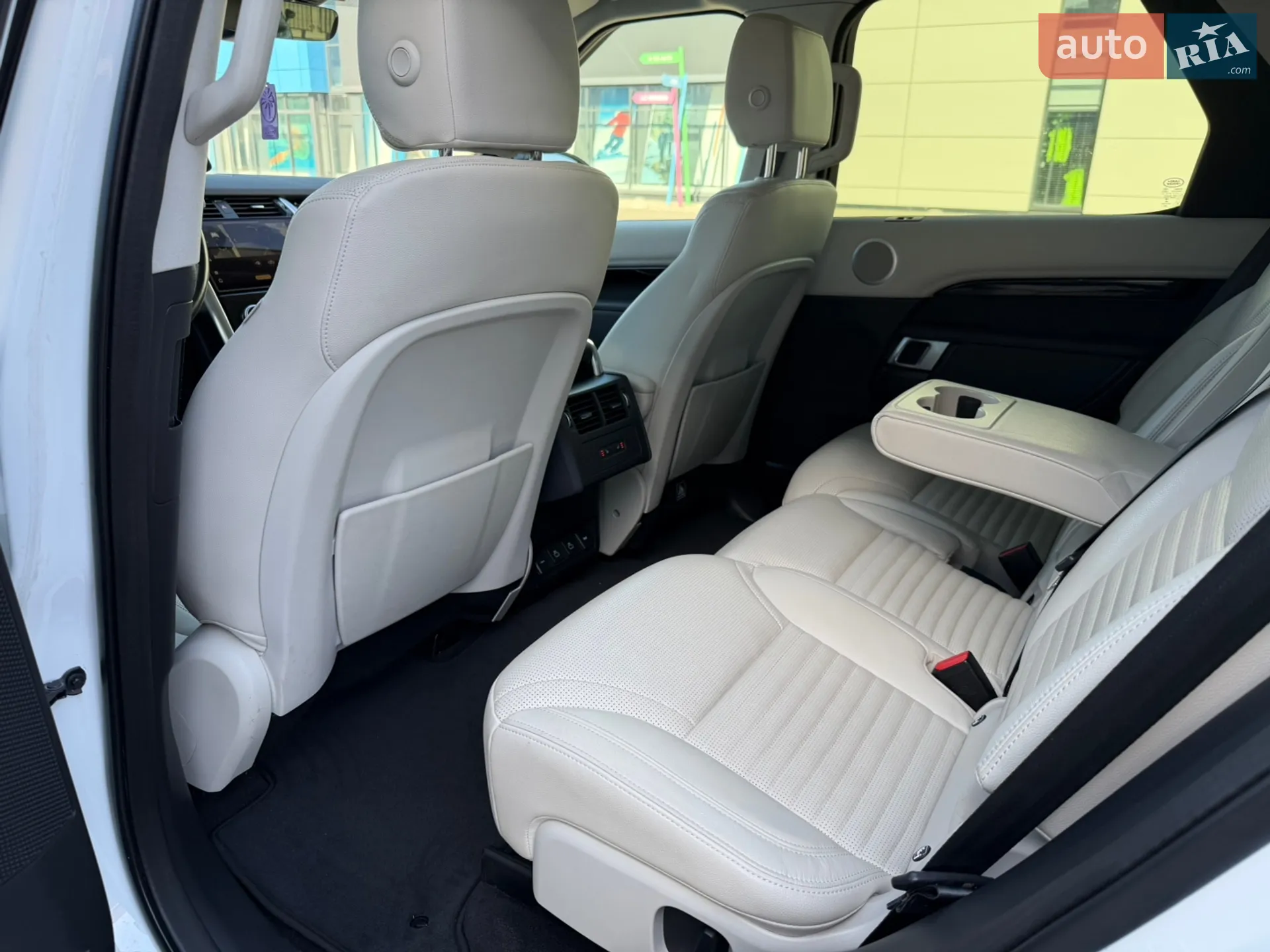 2021 Land Rover Discovery - мініатюра 24