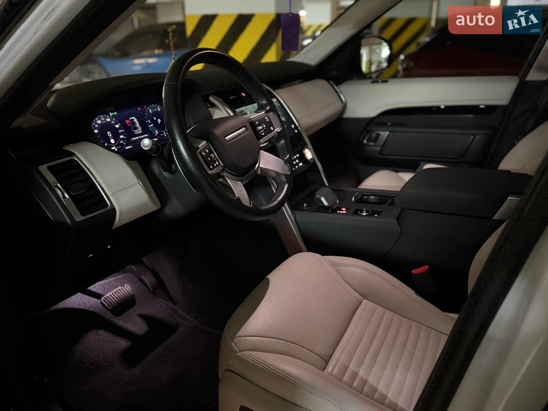 2021 Land Rover Discovery - мініатюра 33