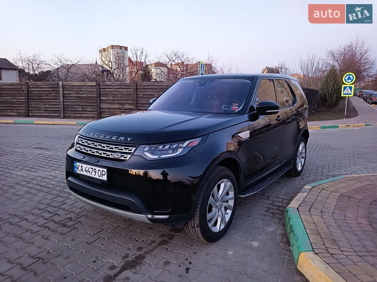 2019 Land Rover Discovery - мініатюра 28