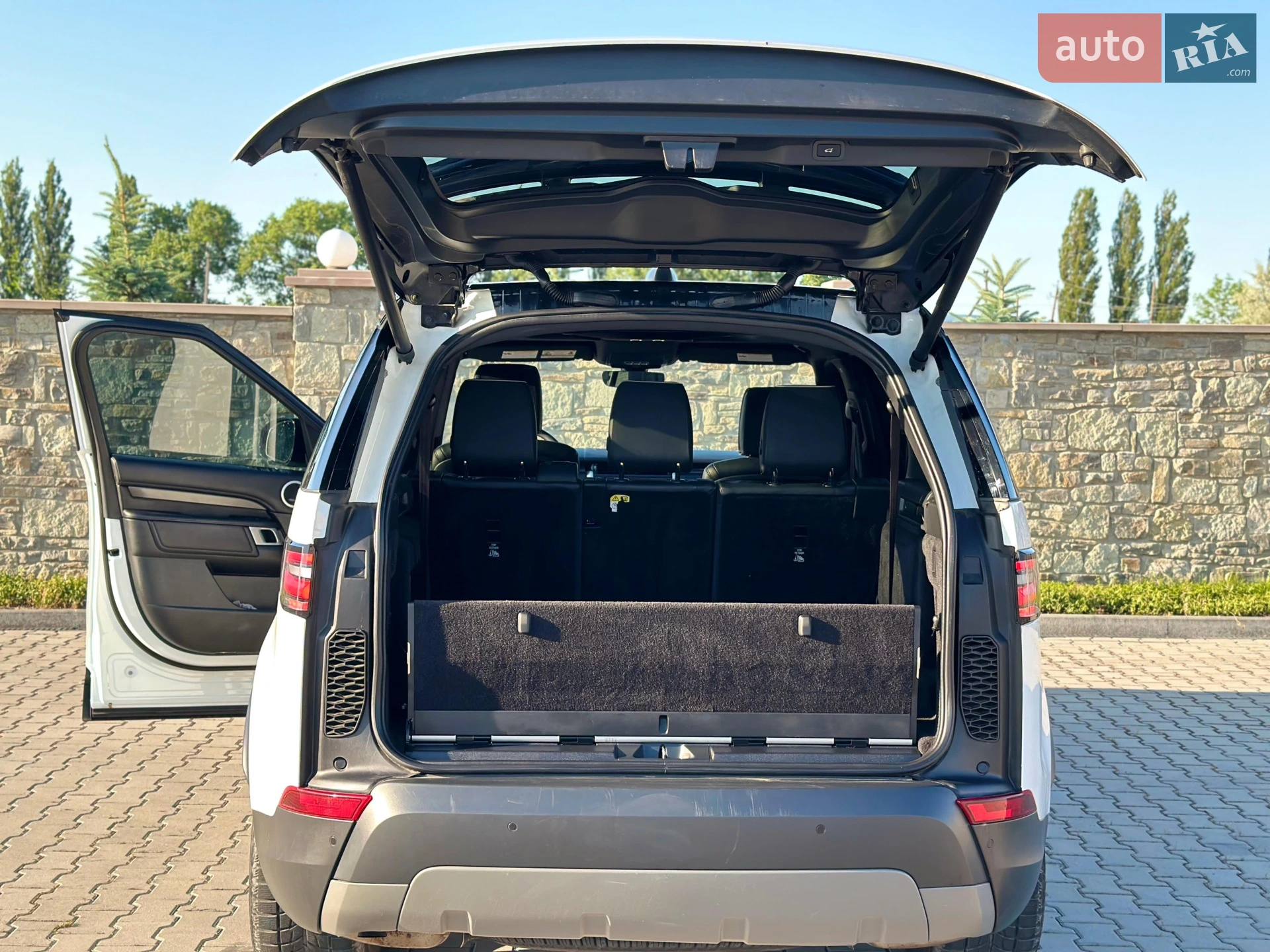 2020 Land Rover Discovery - мініатюра 40