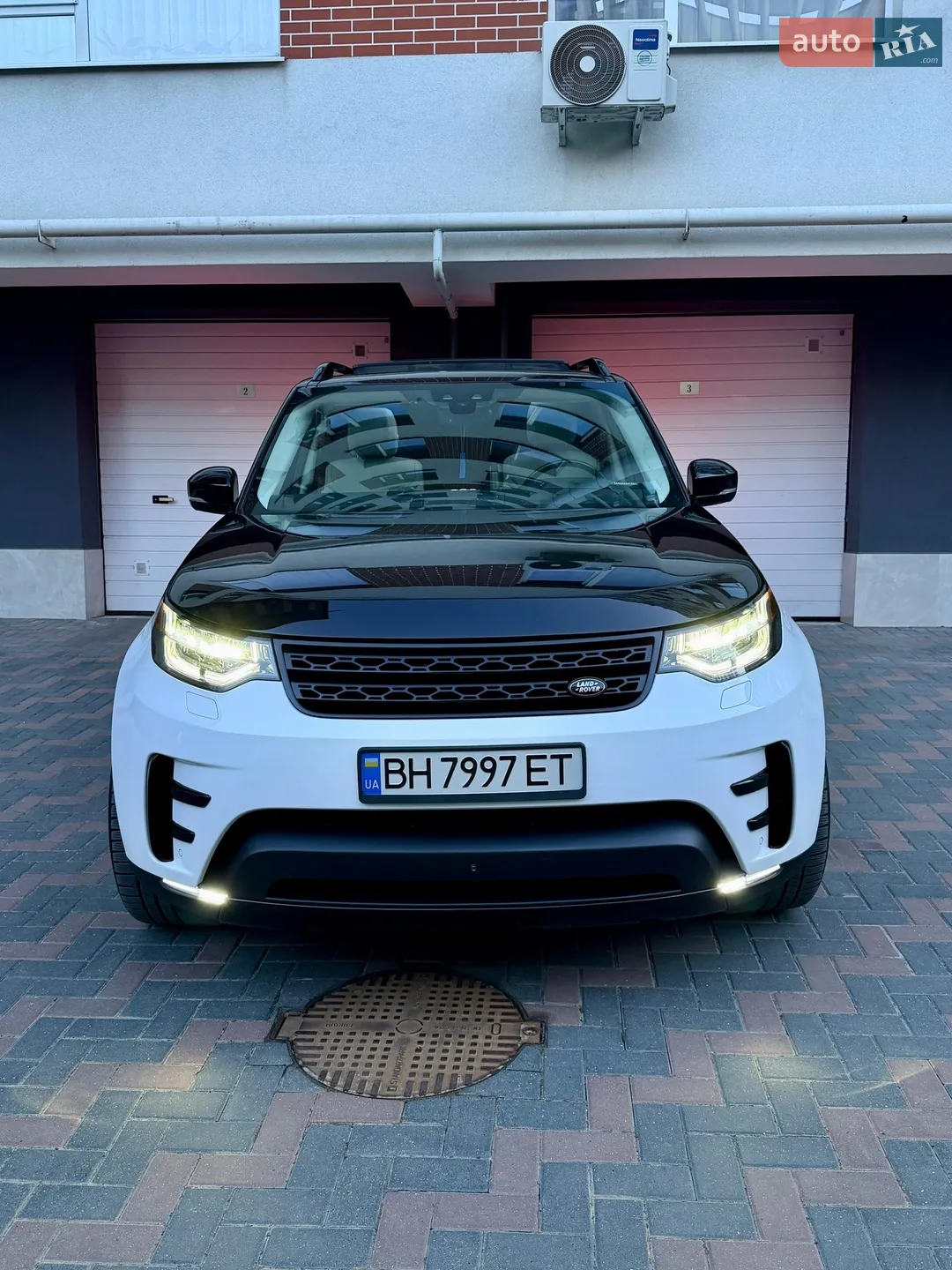2018 Land Rover Discovery - фото 1