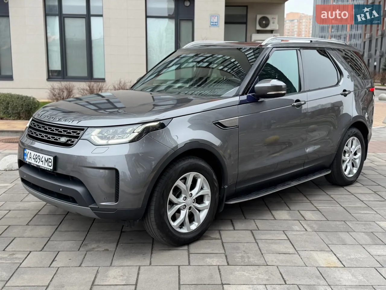 2017 Land Rover Discovery - мініатюра 10