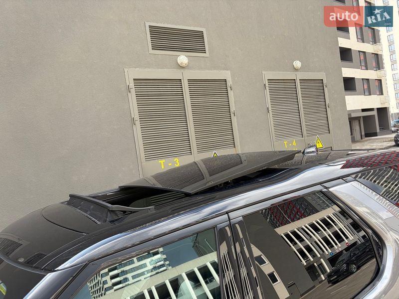 Внедорожник / Кроссовер Land Rover Discovery 2022 в Киеве