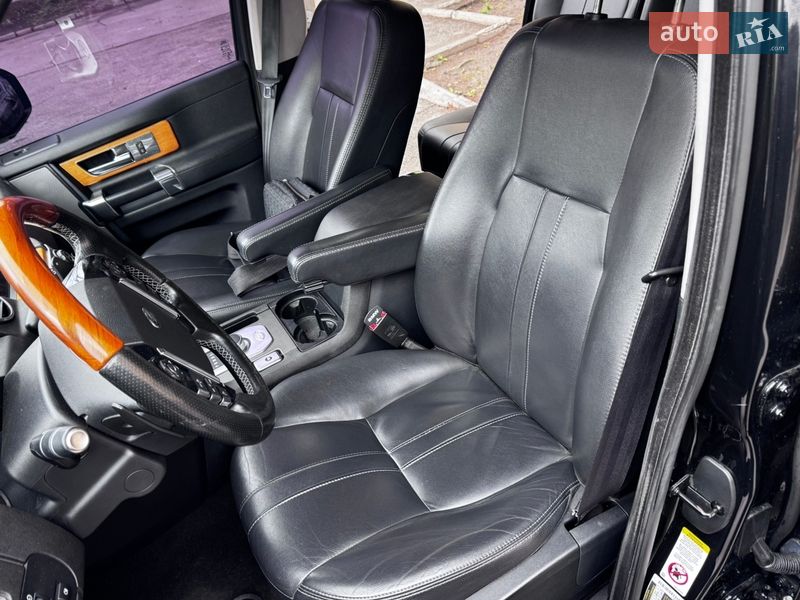 Внедорожник / Кроссовер Land Rover Discovery 2014 в Киеве