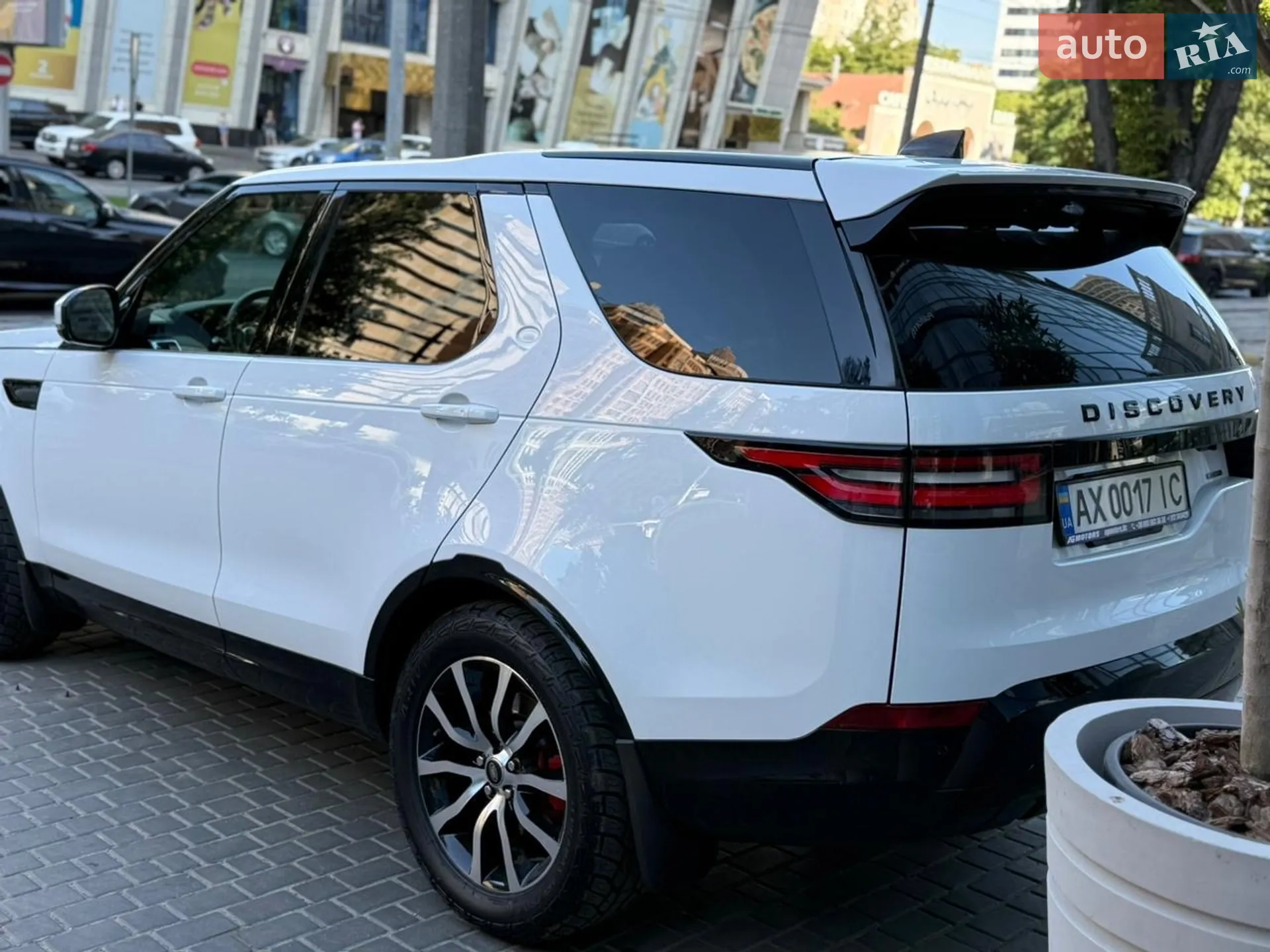 2017 Land Rover Discovery - мініатюра 5