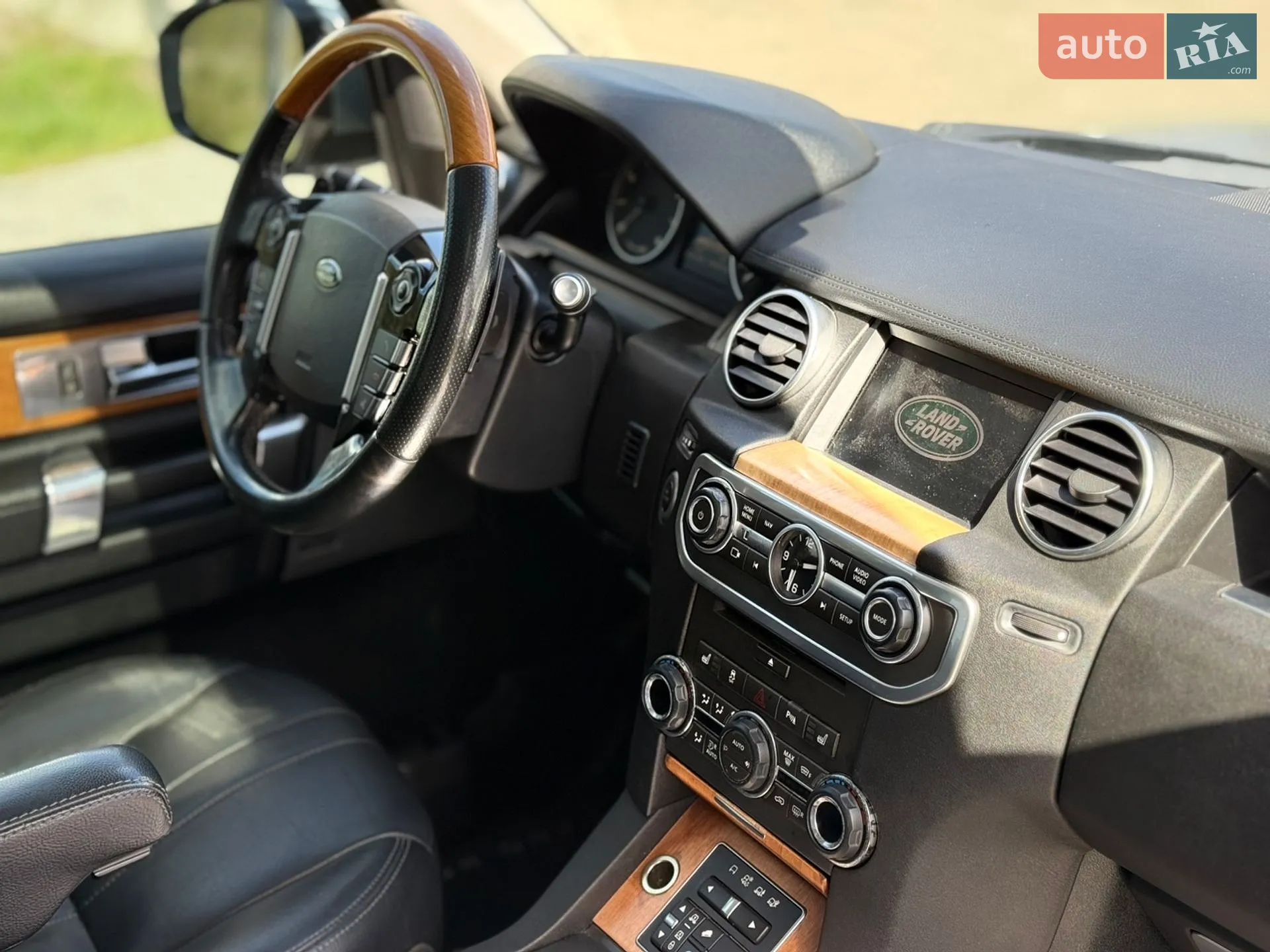 2015 Land Rover Discovery - мініатюра 53