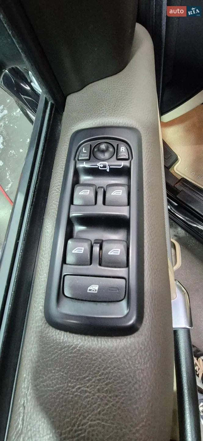 2013 Land Rover Discovery - мініатюра 28