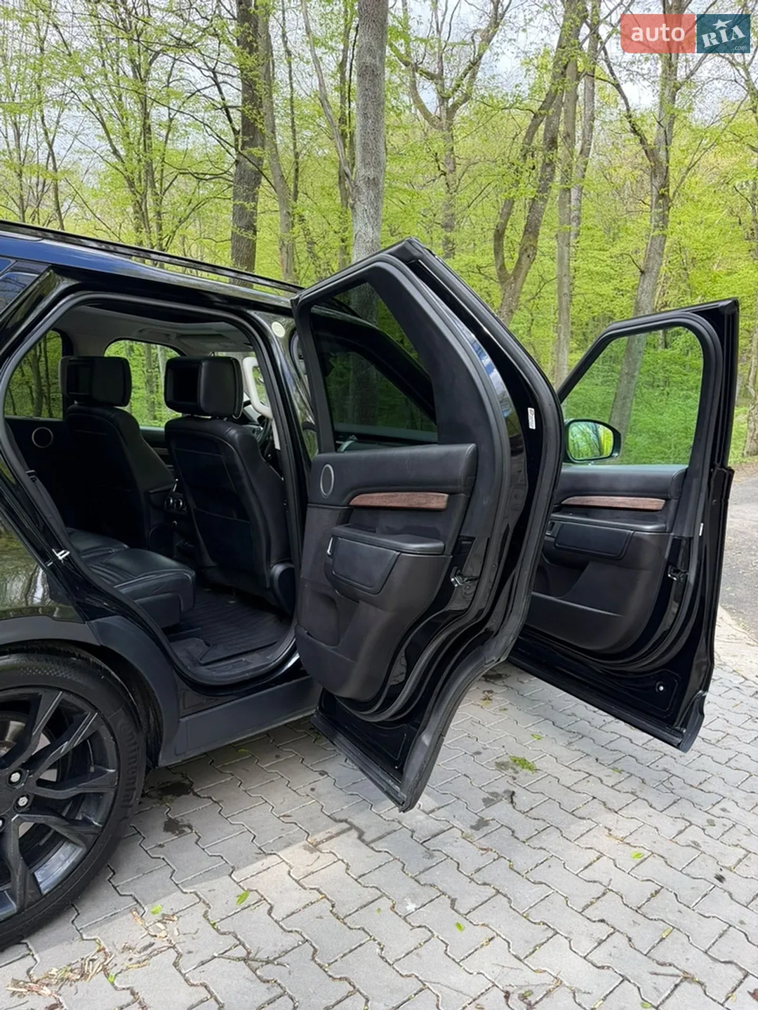 2017 Land Rover Discovery - мініатюра 24