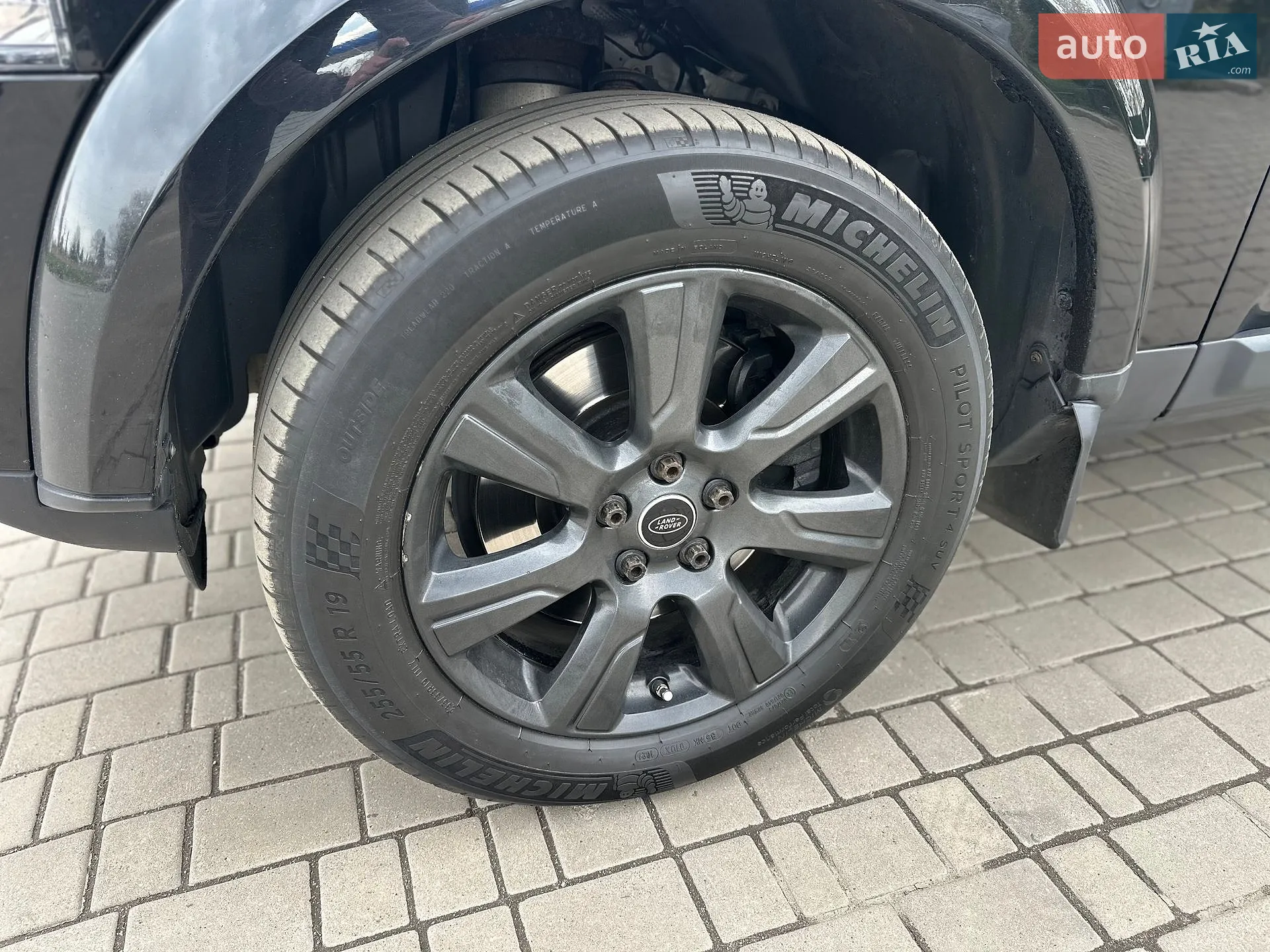2015 Land Rover Discovery - мініатюра 18