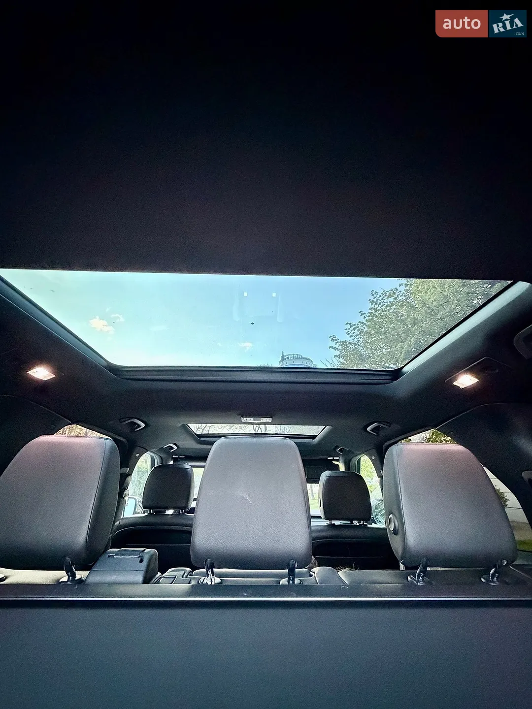 2018 Land Rover Discovery - мініатюра 30