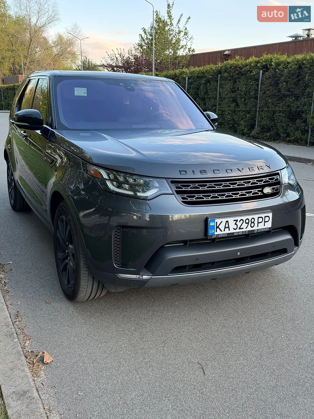 2018 Land Rover Discovery - мініатюра 16