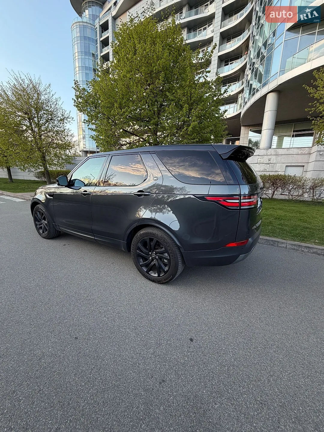 2018 Land Rover Discovery - мініатюра 13