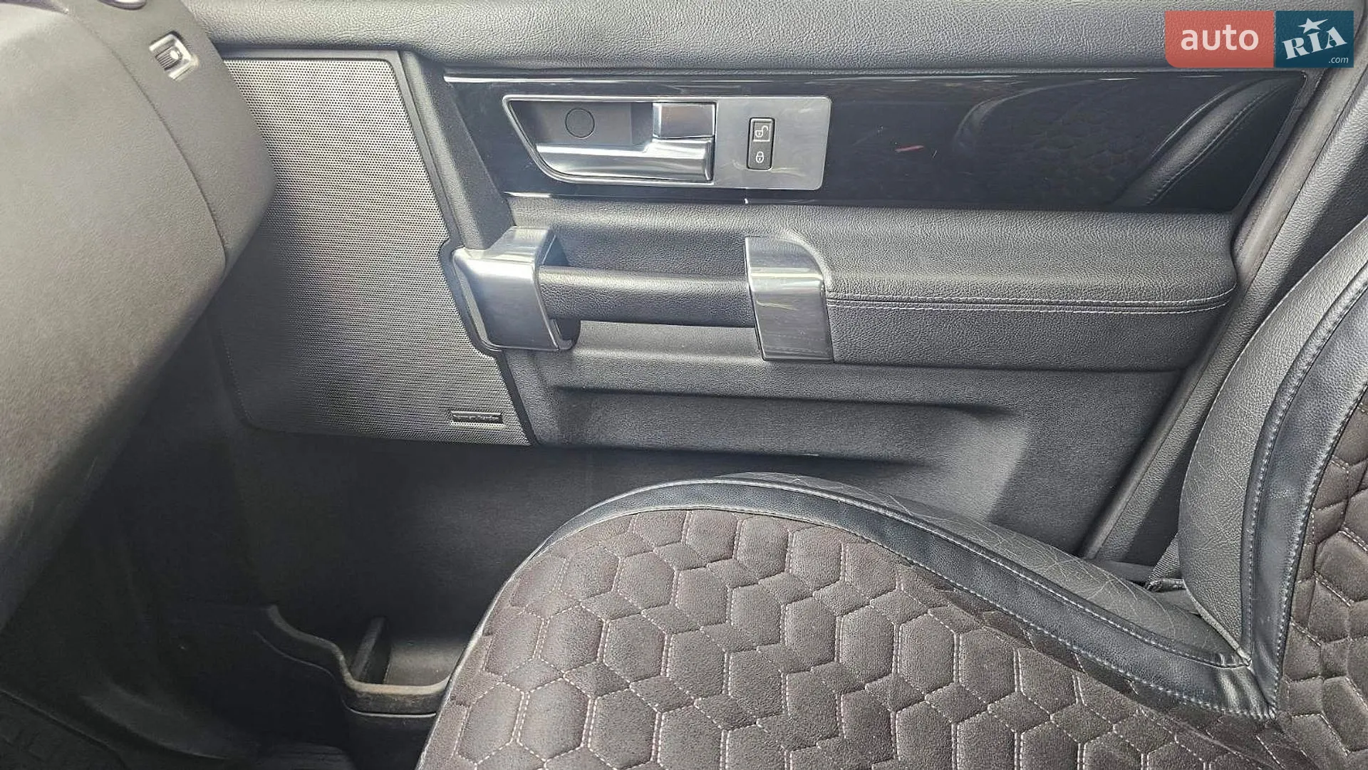 2010 Land Rover Discovery - мініатюра 19