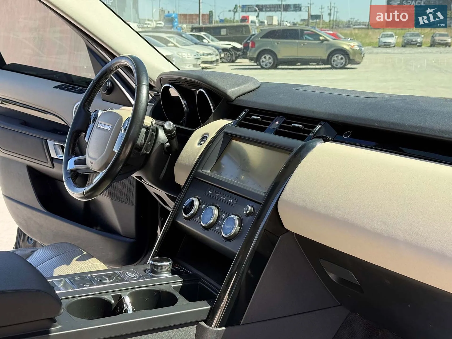 2019 Land Rover Discovery - мініатюра 39