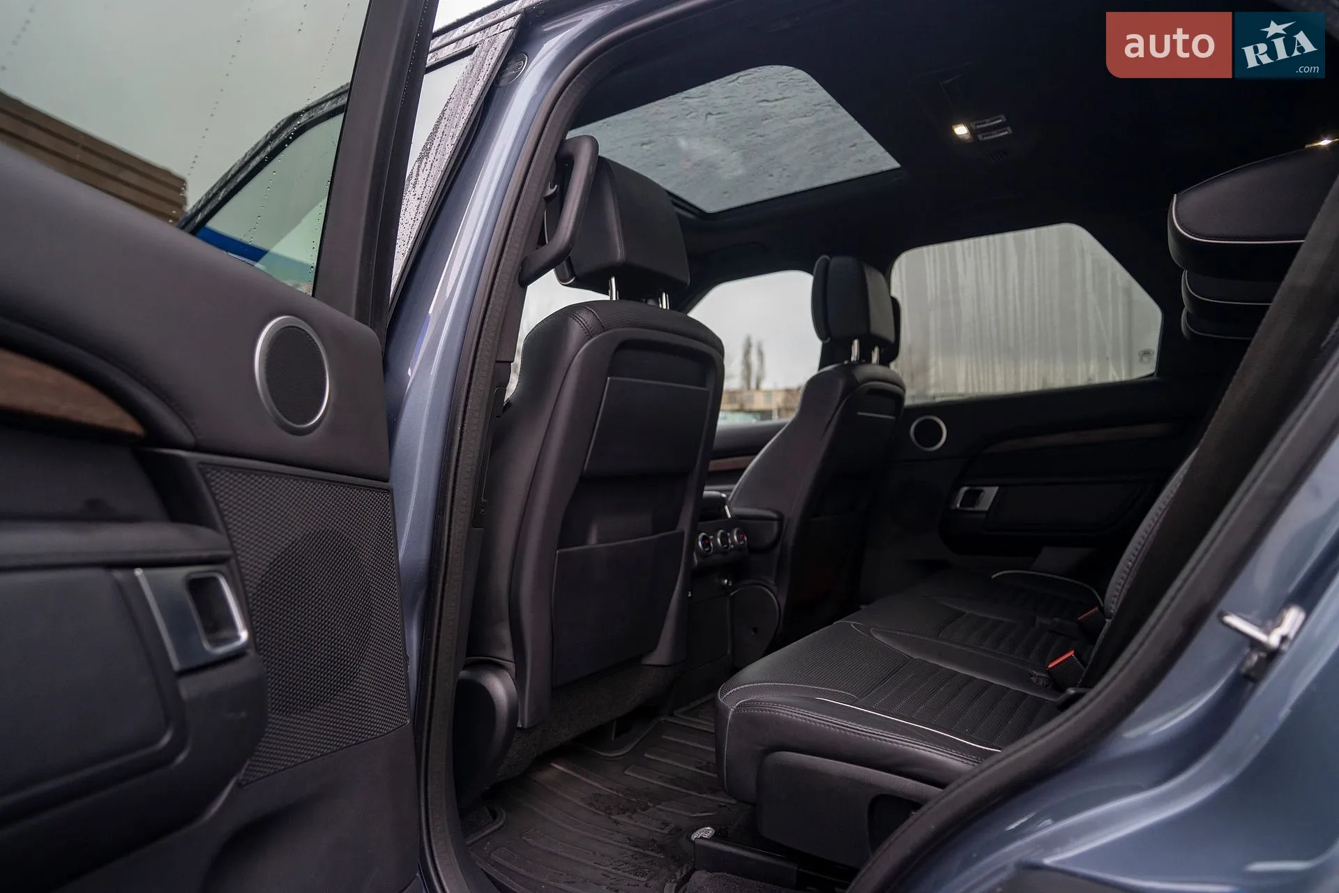 2019 Land Rover Discovery - мініатюра 37