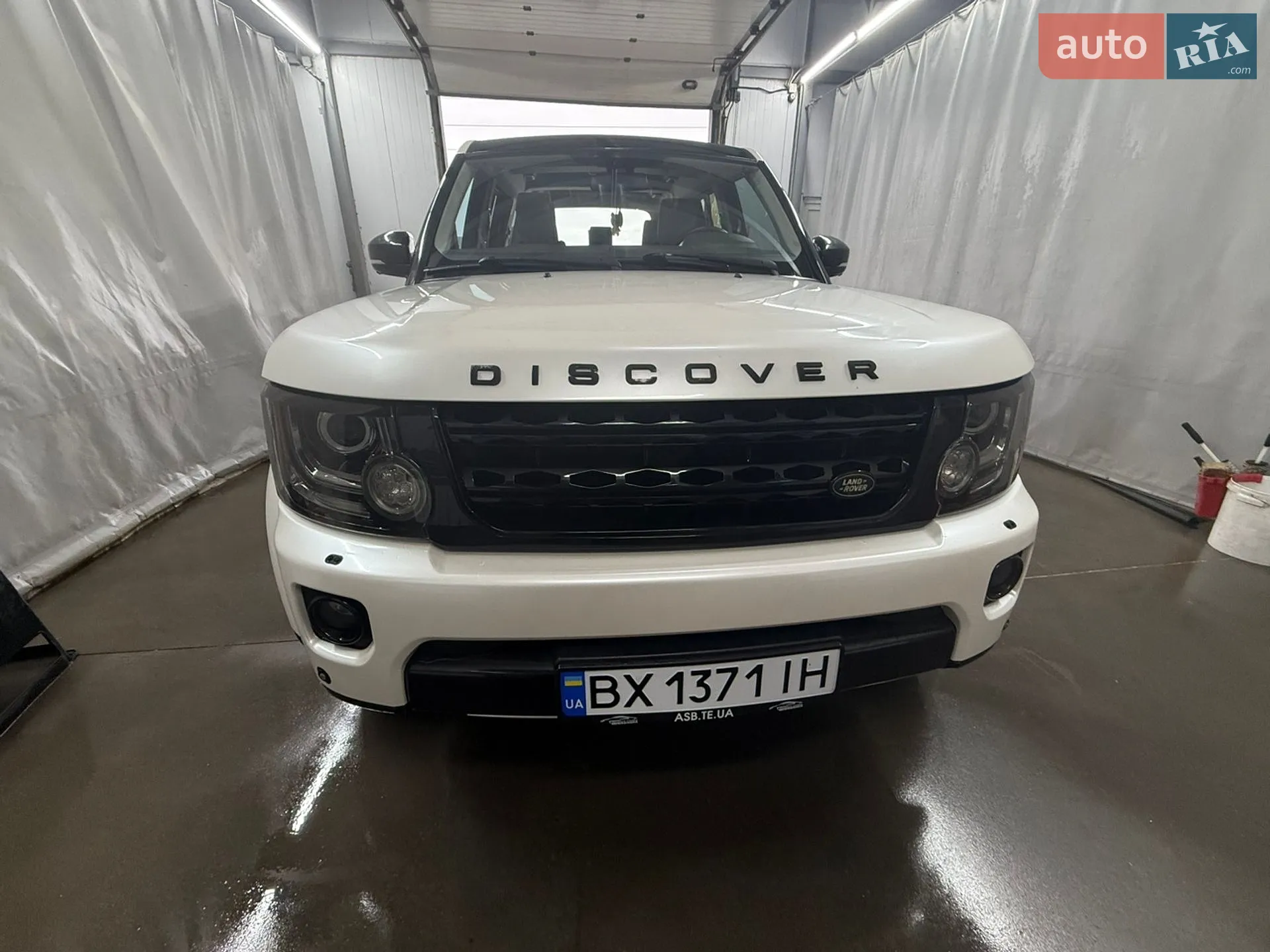 2015 Land Rover Discovery - мініатюра 16