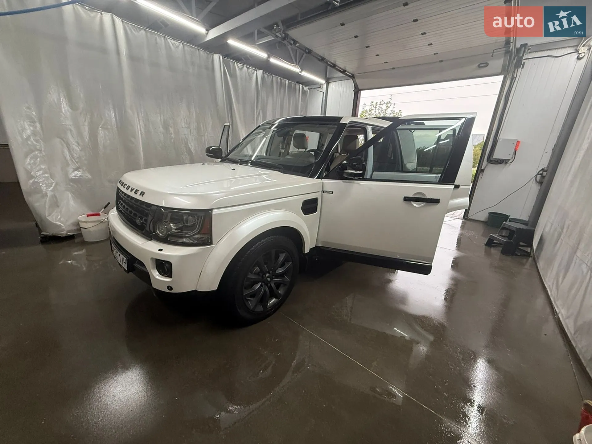 2015 Land Rover Discovery - мініатюра 23