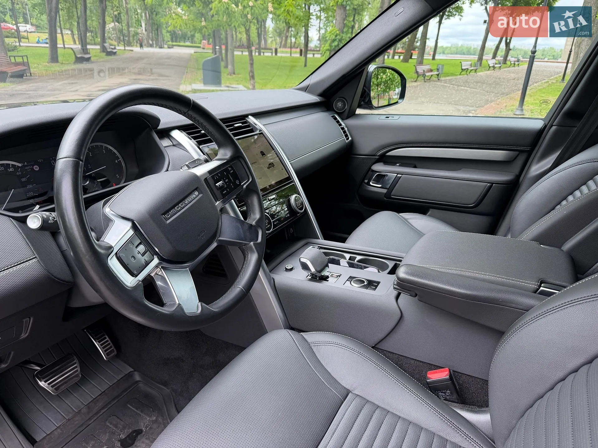 2023 Land Rover Discovery - мініатюра 32