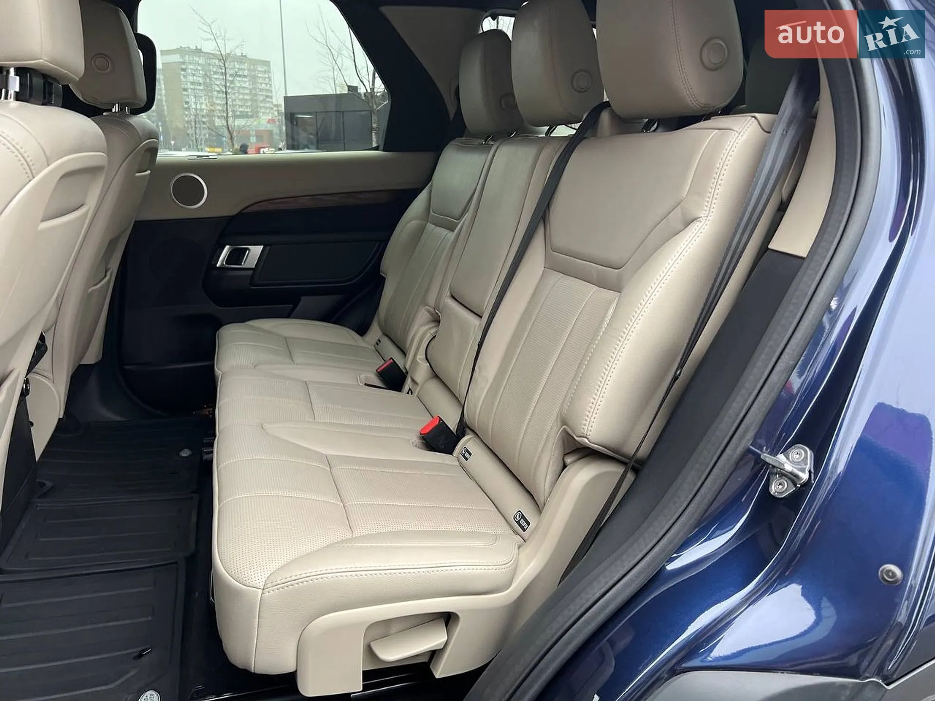2018 Land Rover Discovery - мініатюра 12