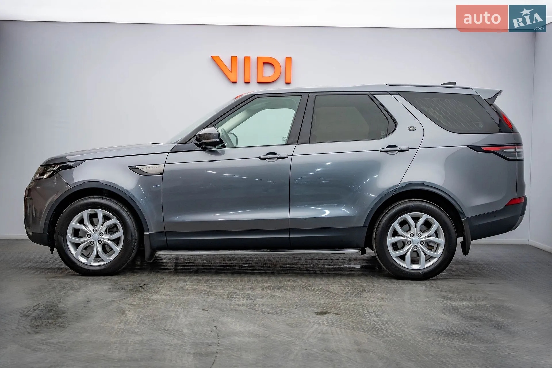 2018 Land Rover Discovery - мініатюра 3