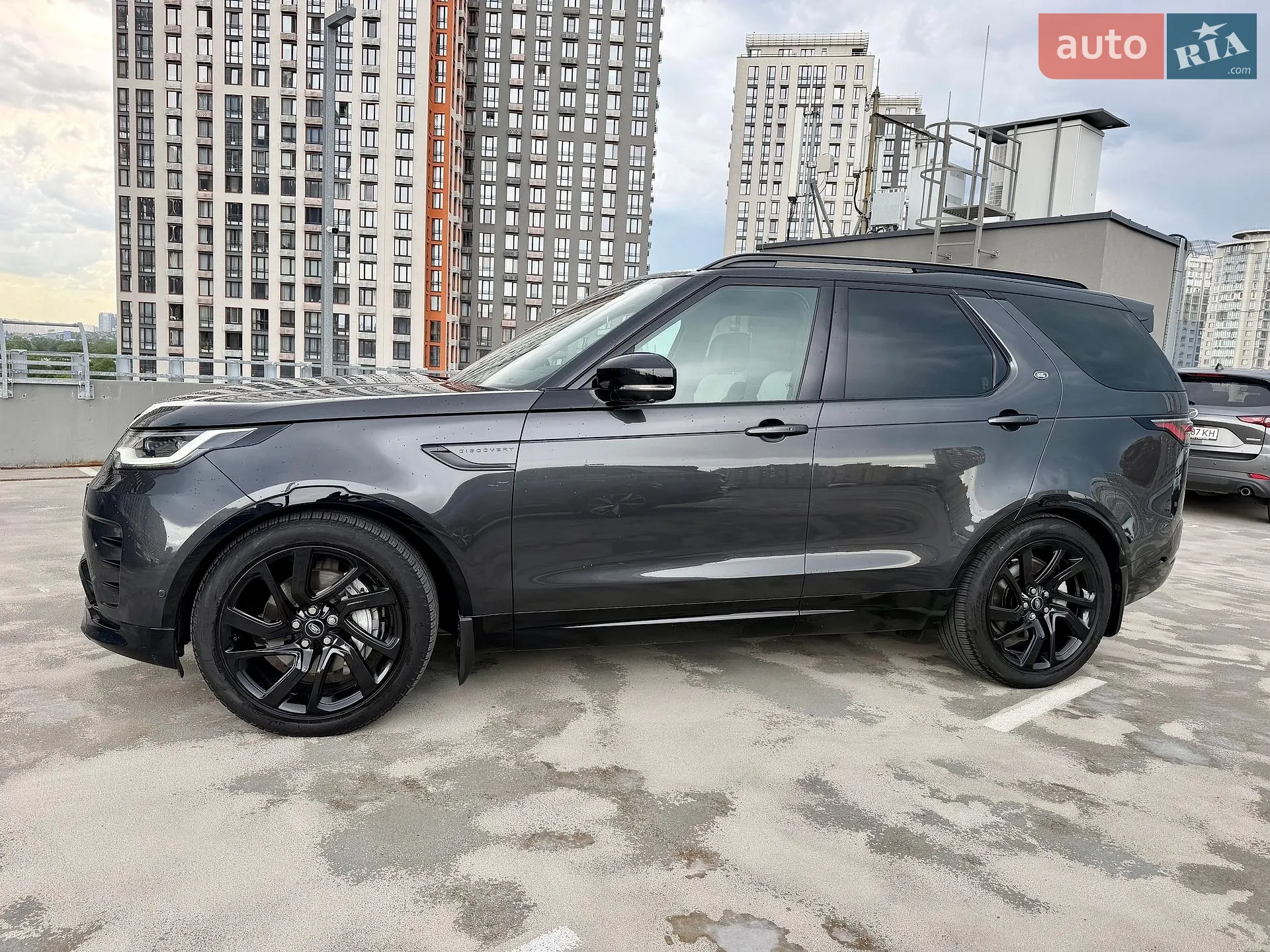 2023 Land Rover Discovery - мініатюра 3