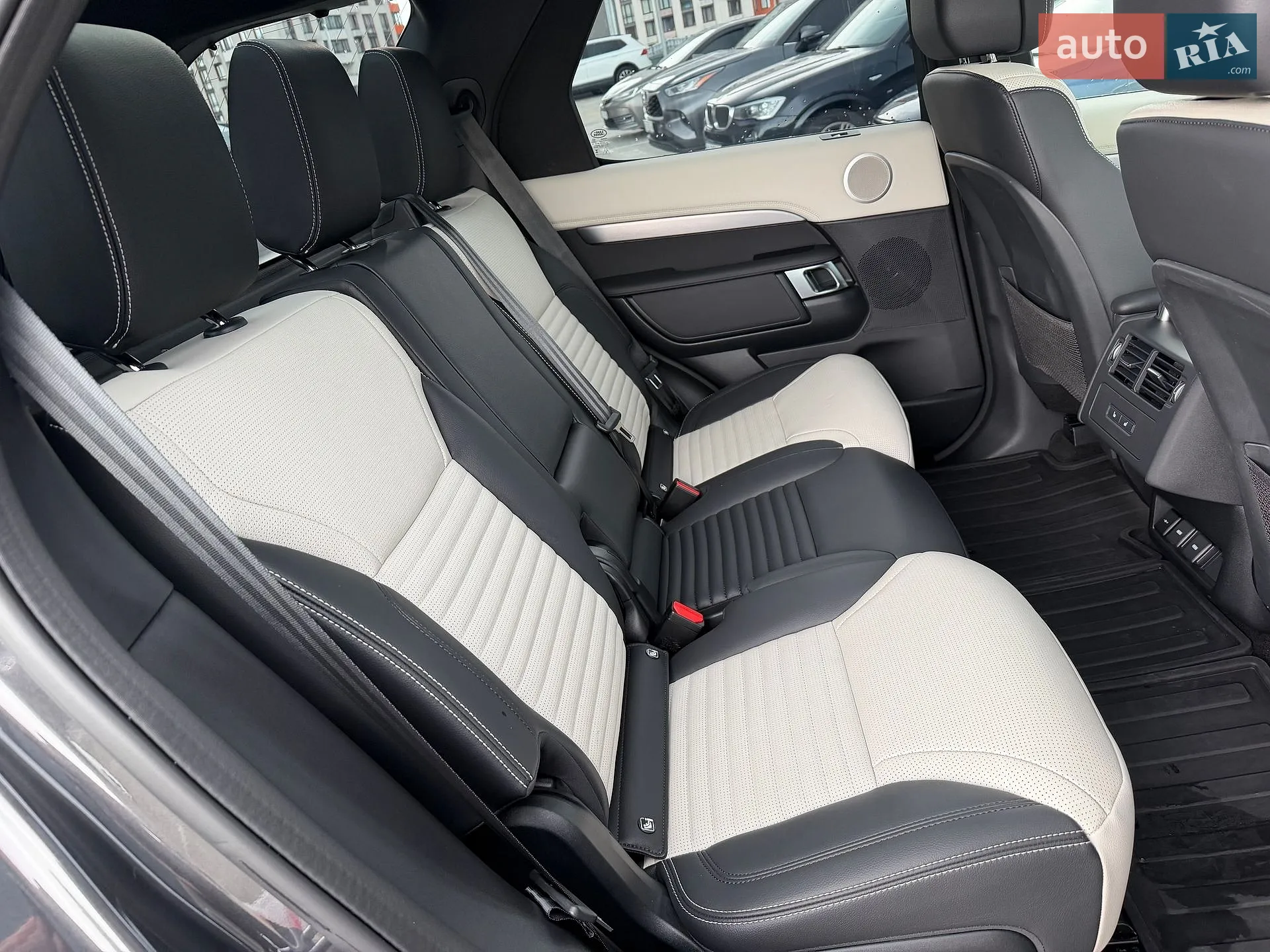2023 Land Rover Discovery - мініатюра 59