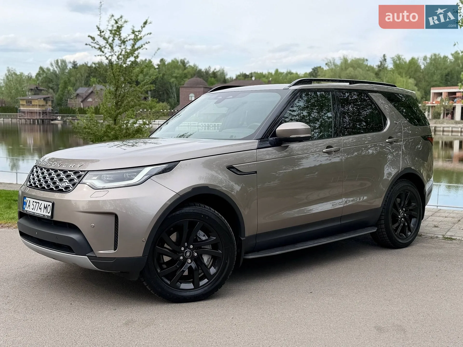 2021 Land Rover Discovery - мініатюра 9