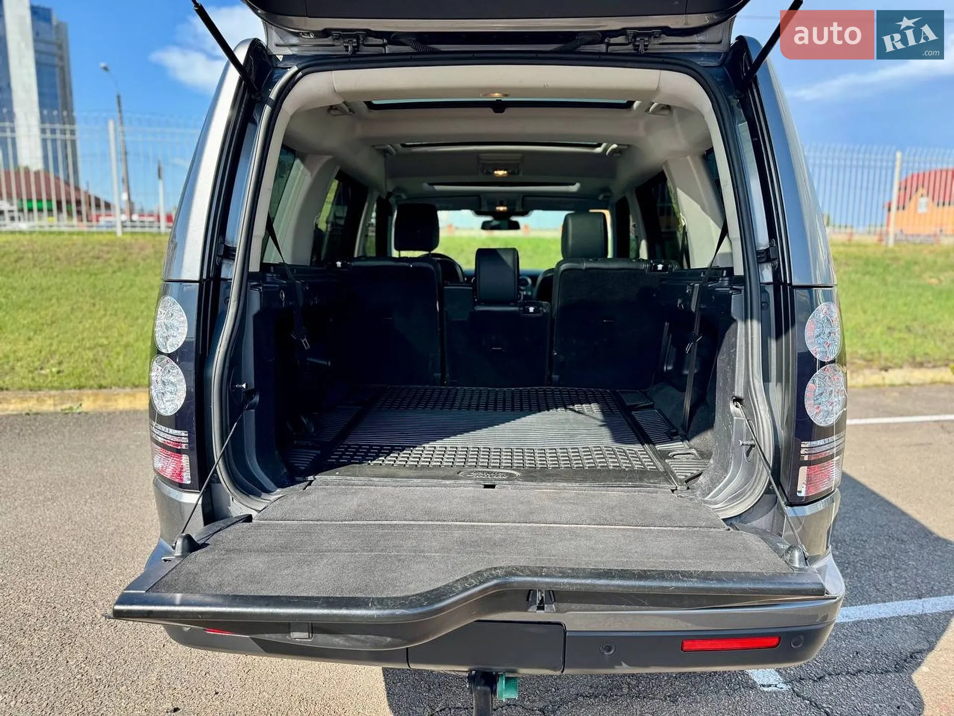 2016 Land Rover Discovery - мініатюра 20