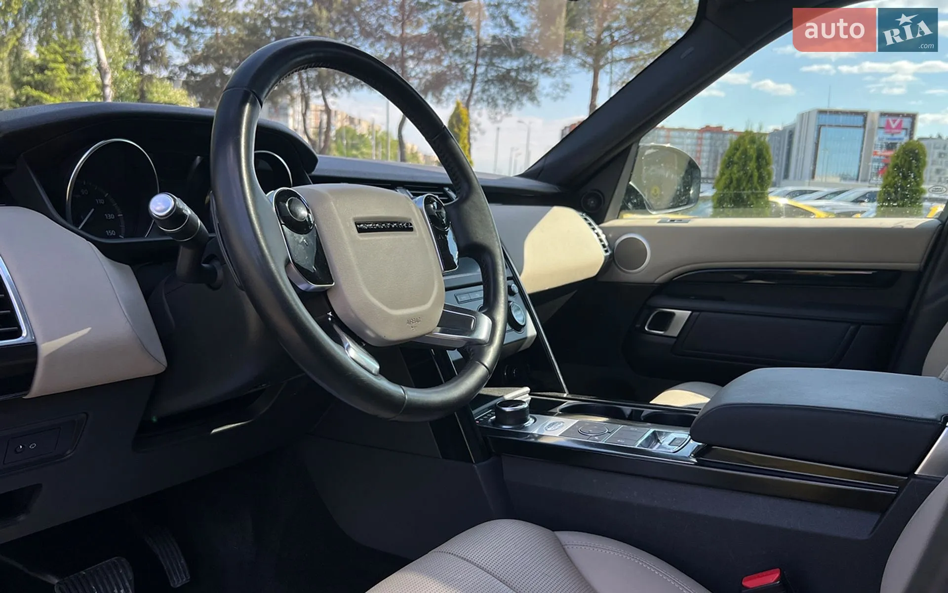 2018 Land Rover Discovery - мініатюра 10