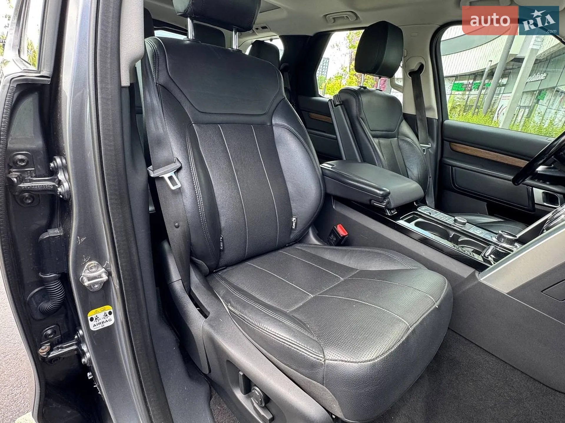 2017 Land Rover Discovery - мініатюра 11
