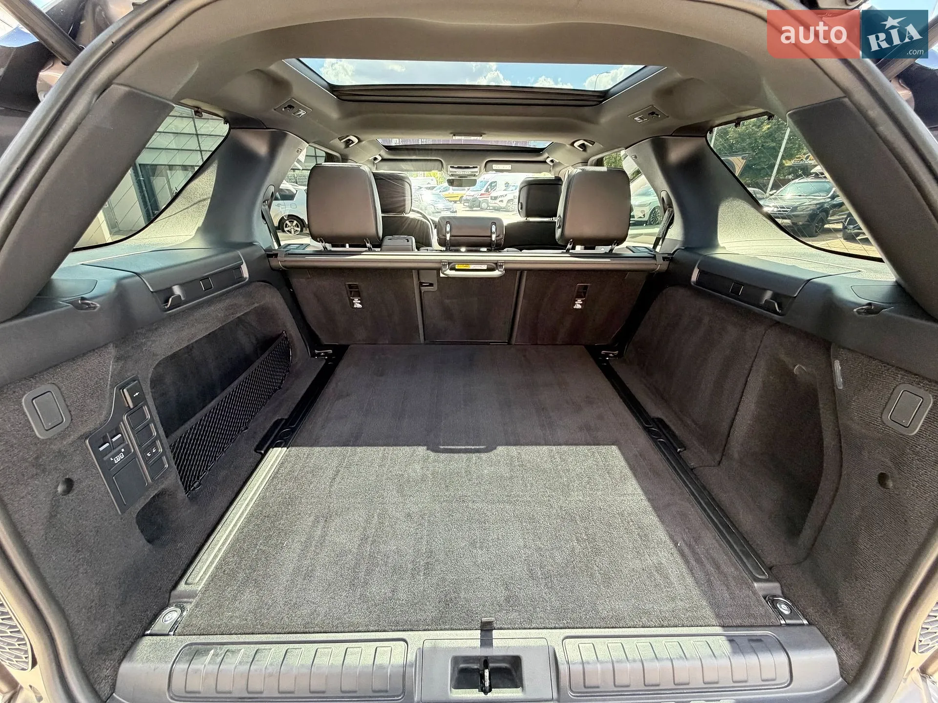 2023 Land Rover Discovery - мініатюра 40