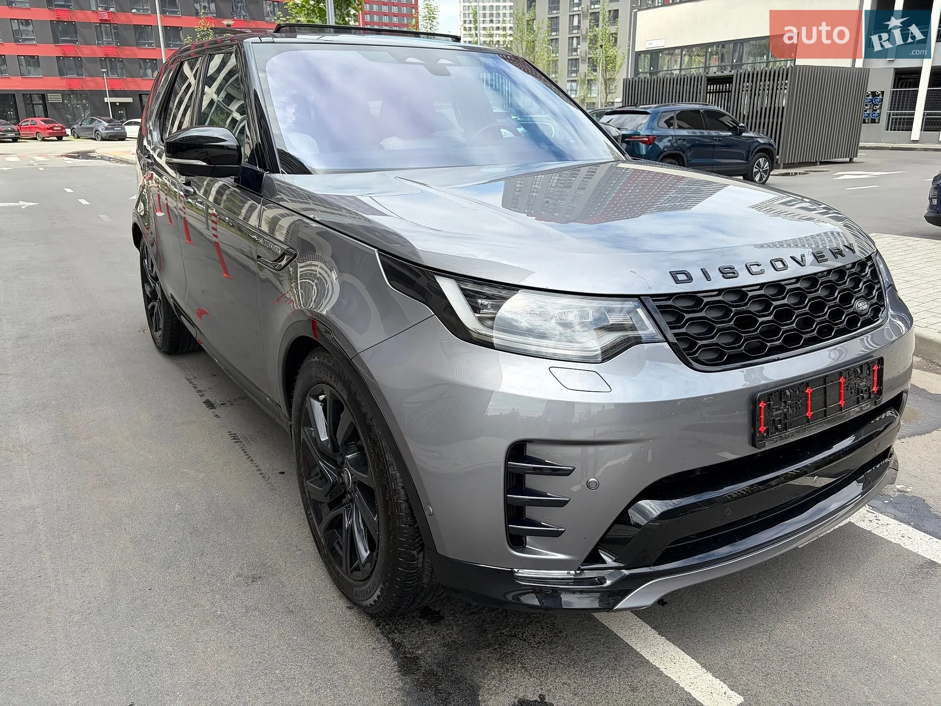 2021 Land Rover Discovery - мініатюра 18