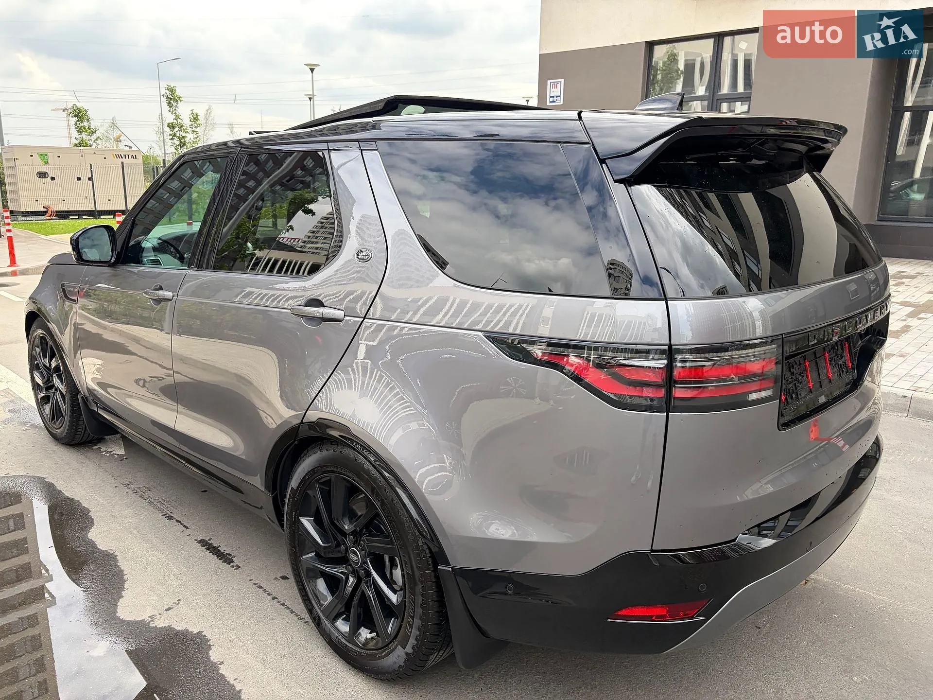 2021 Land Rover Discovery - мініатюра 27