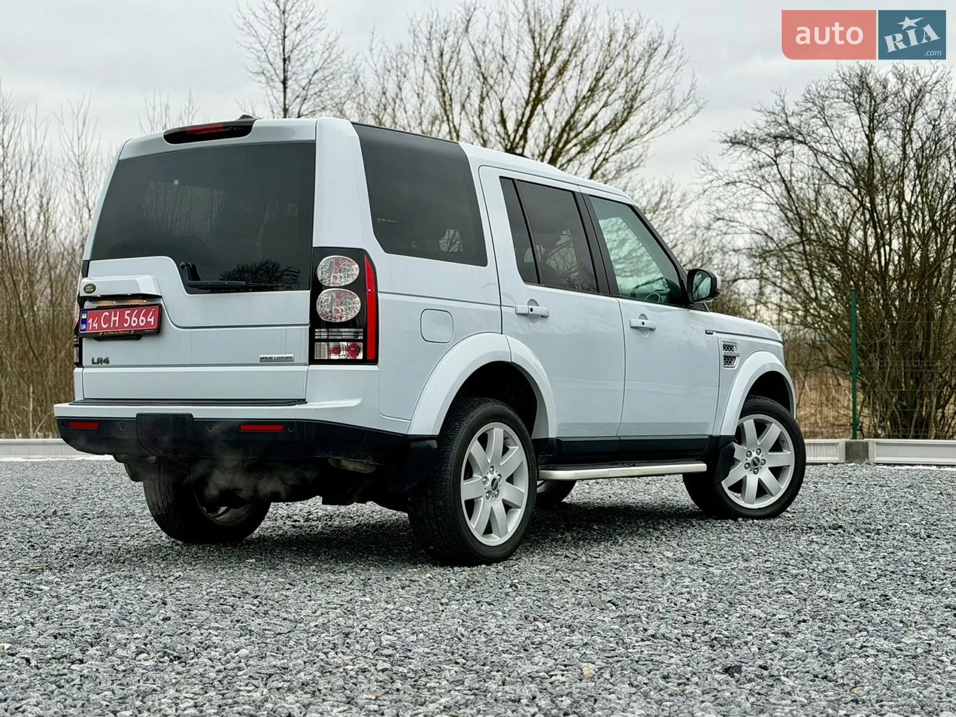 2016 Land Rover Discovery - мініатюра 25