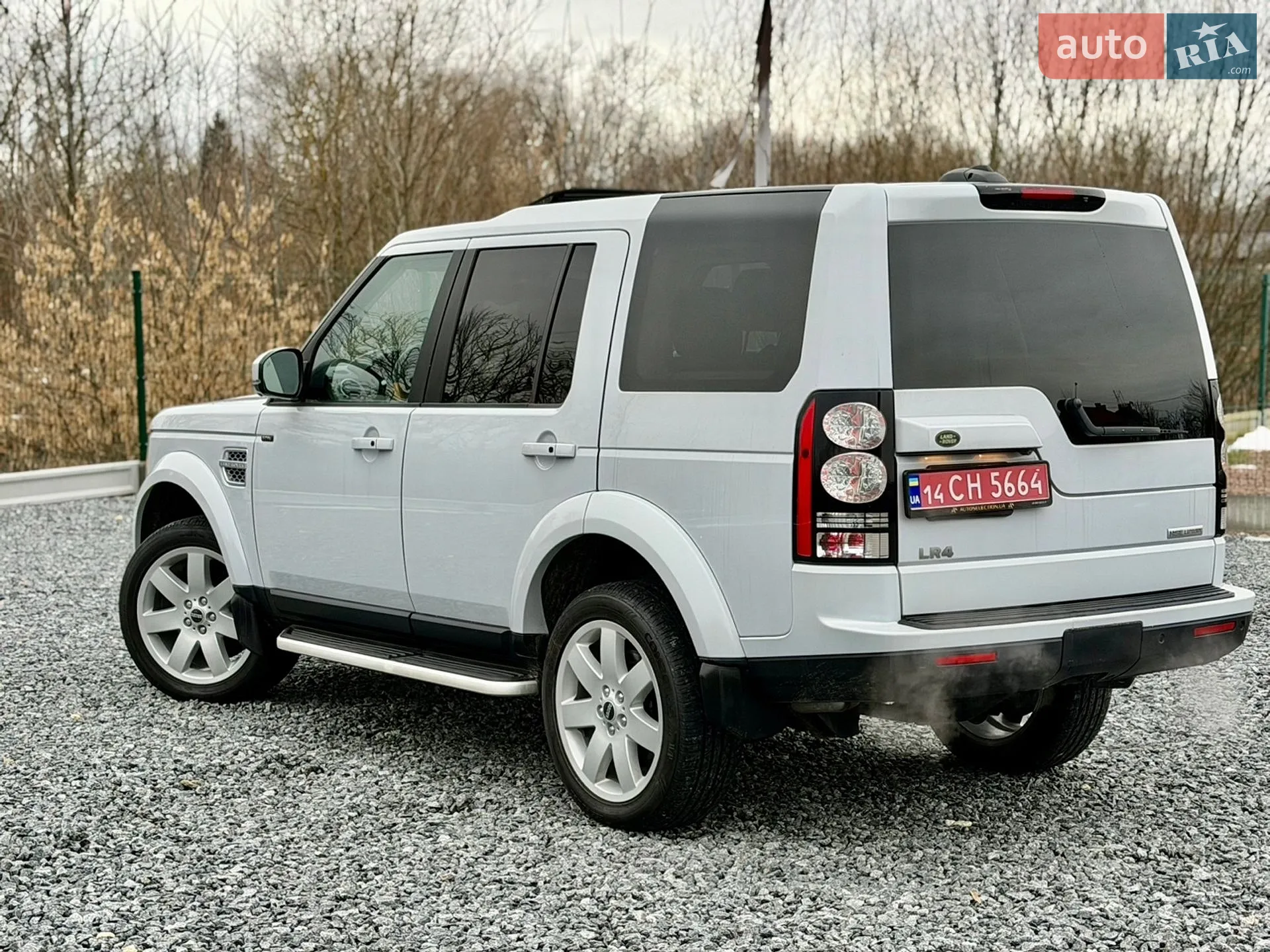 2016 Land Rover Discovery - мініатюра 24
