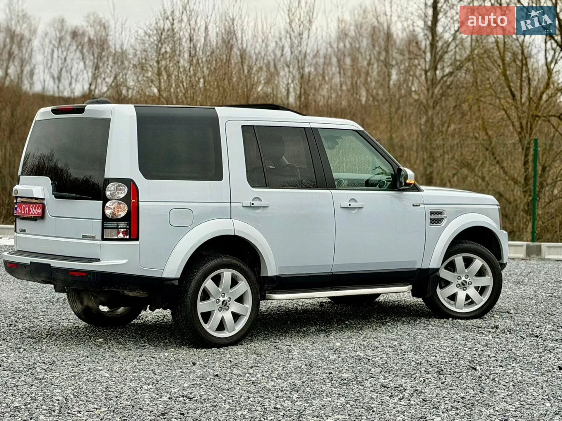 2016 Land Rover Discovery - мініатюра 32