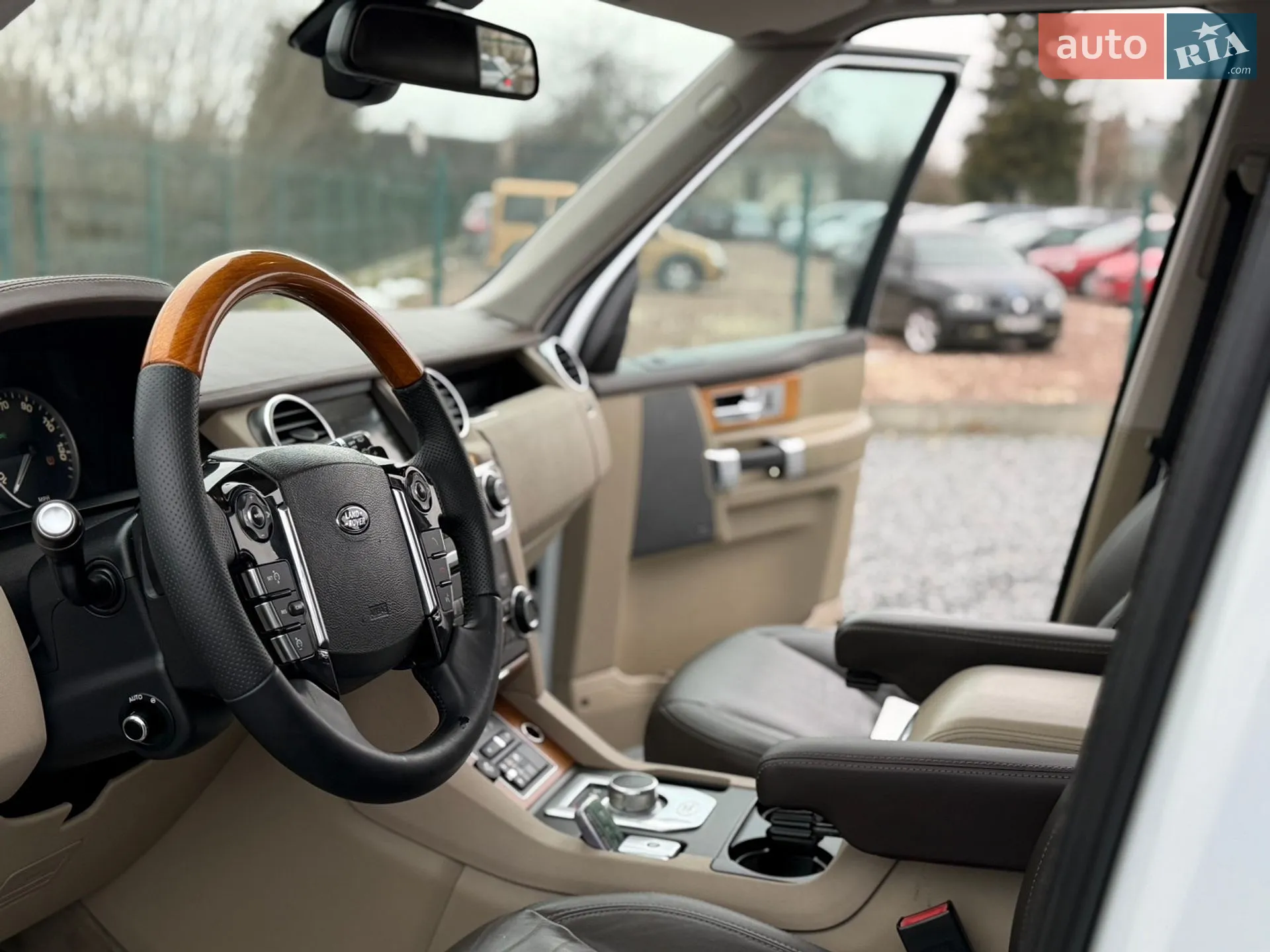 2016 Land Rover Discovery - мініатюра 33