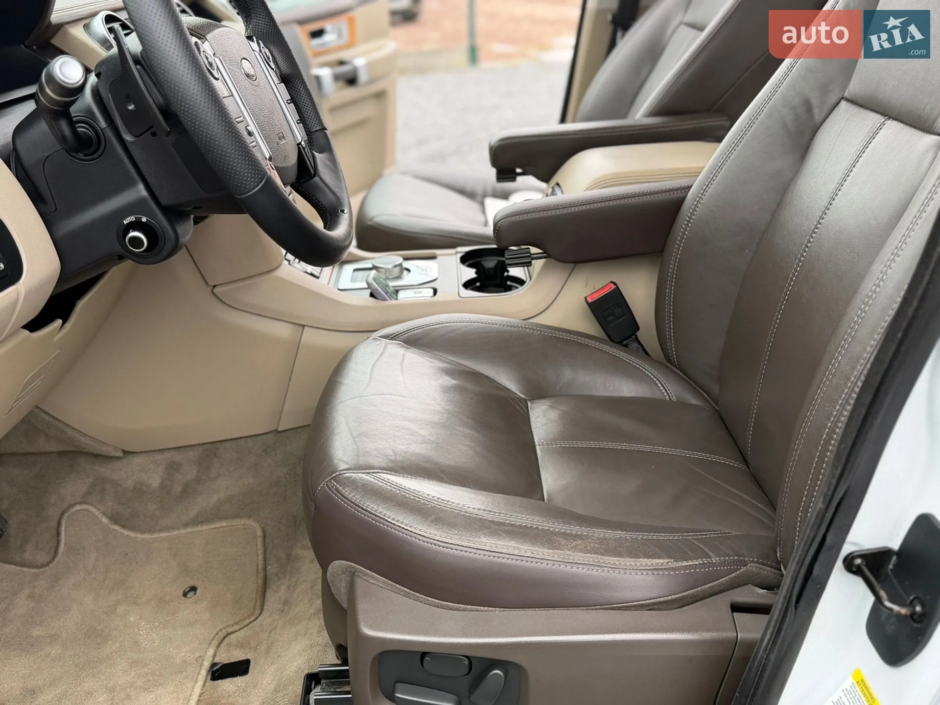 2016 Land Rover Discovery - мініатюра 37