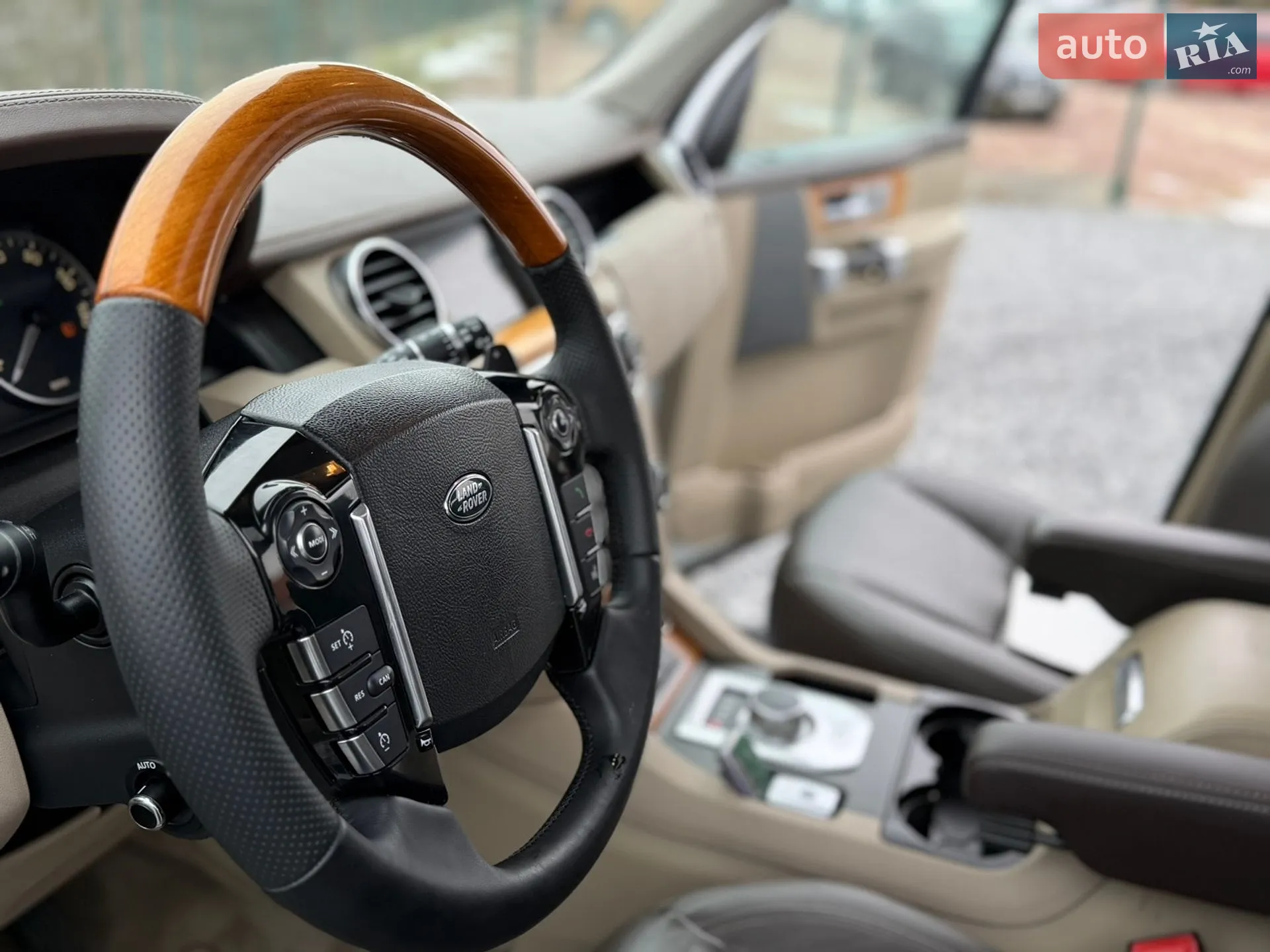 2016 Land Rover Discovery - мініатюра 35