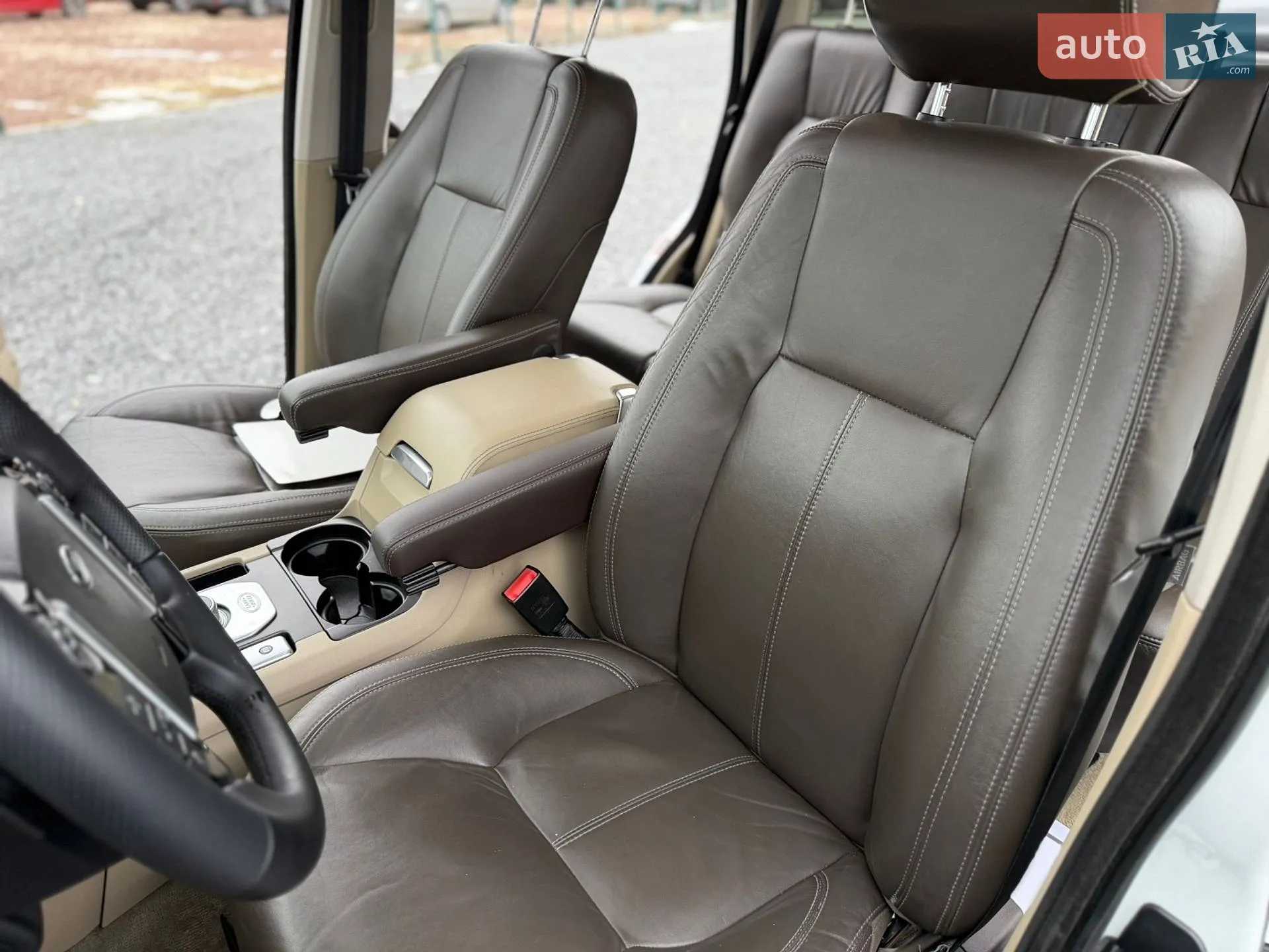 2016 Land Rover Discovery - мініатюра 42