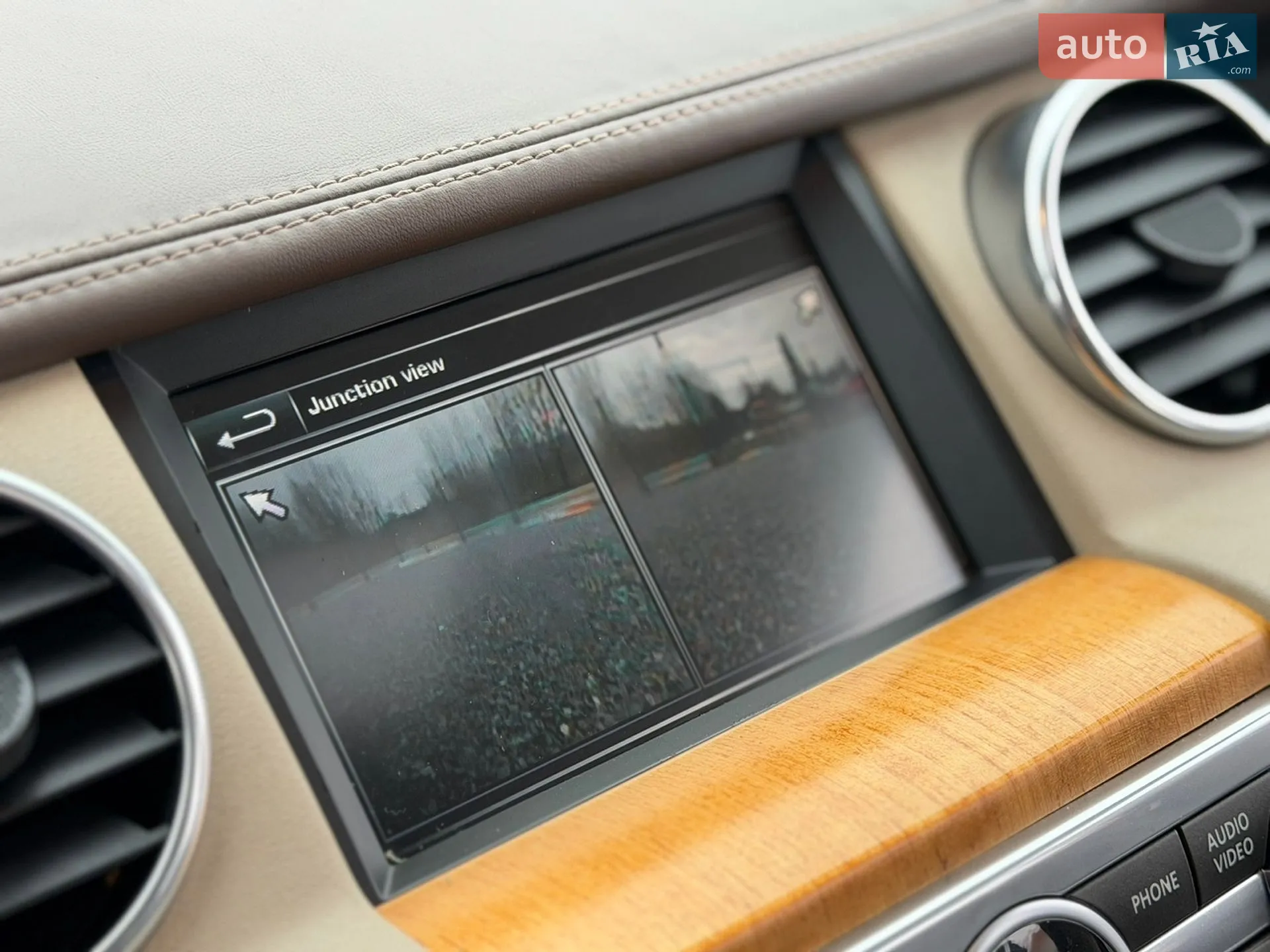 2016 Land Rover Discovery - мініатюра 43