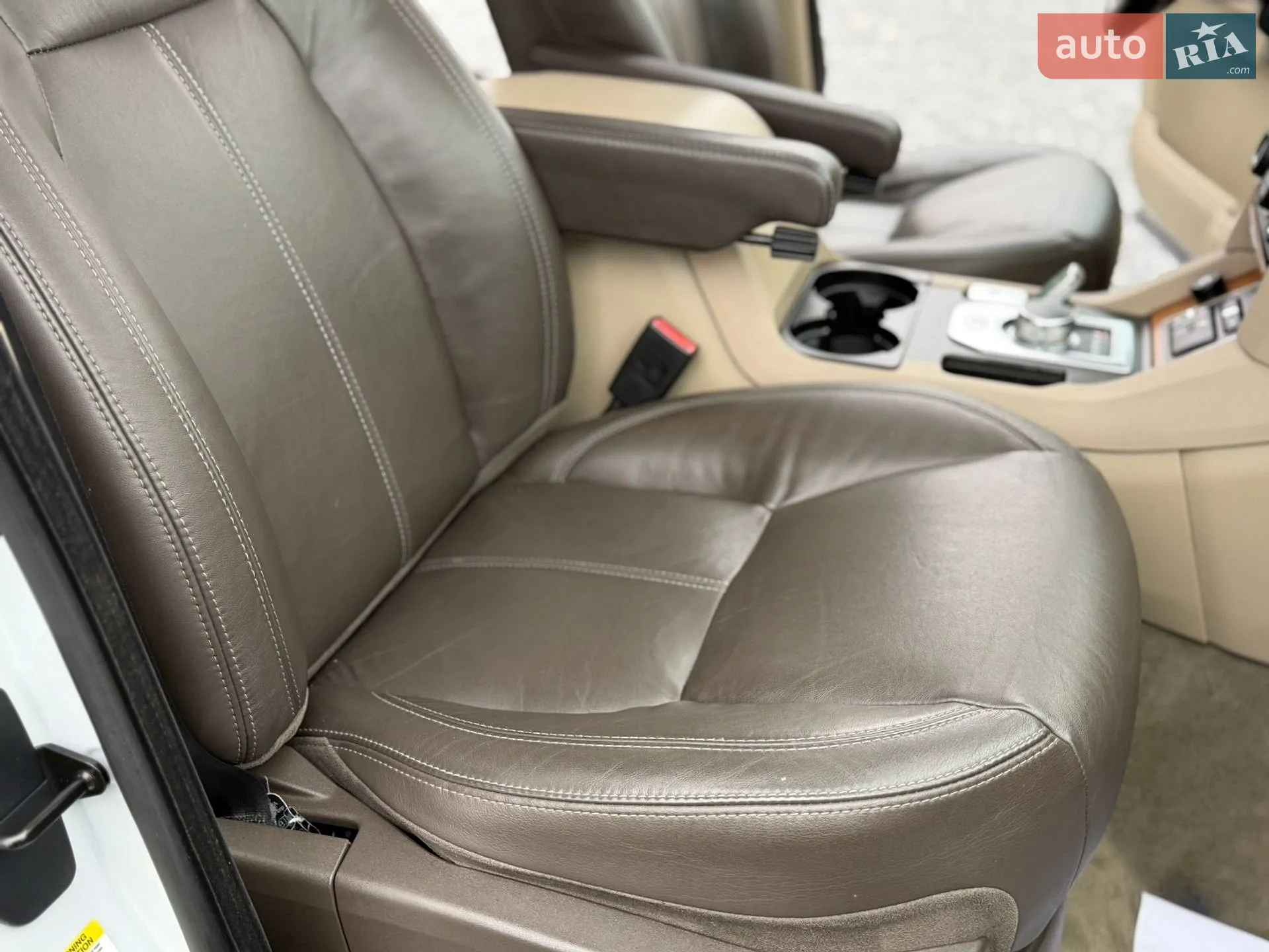 2016 Land Rover Discovery - мініатюра 46