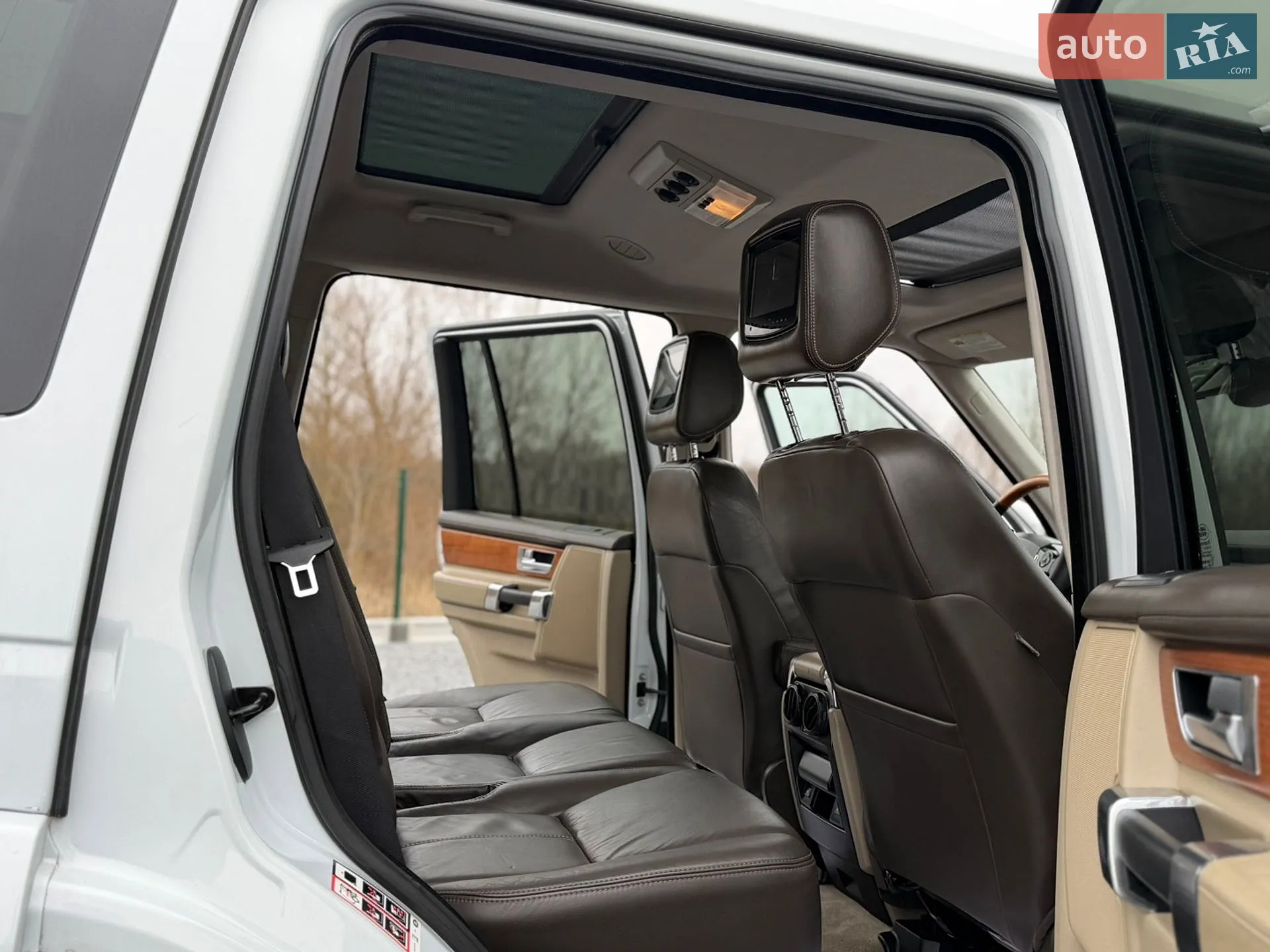 2016 Land Rover Discovery - мініатюра 49