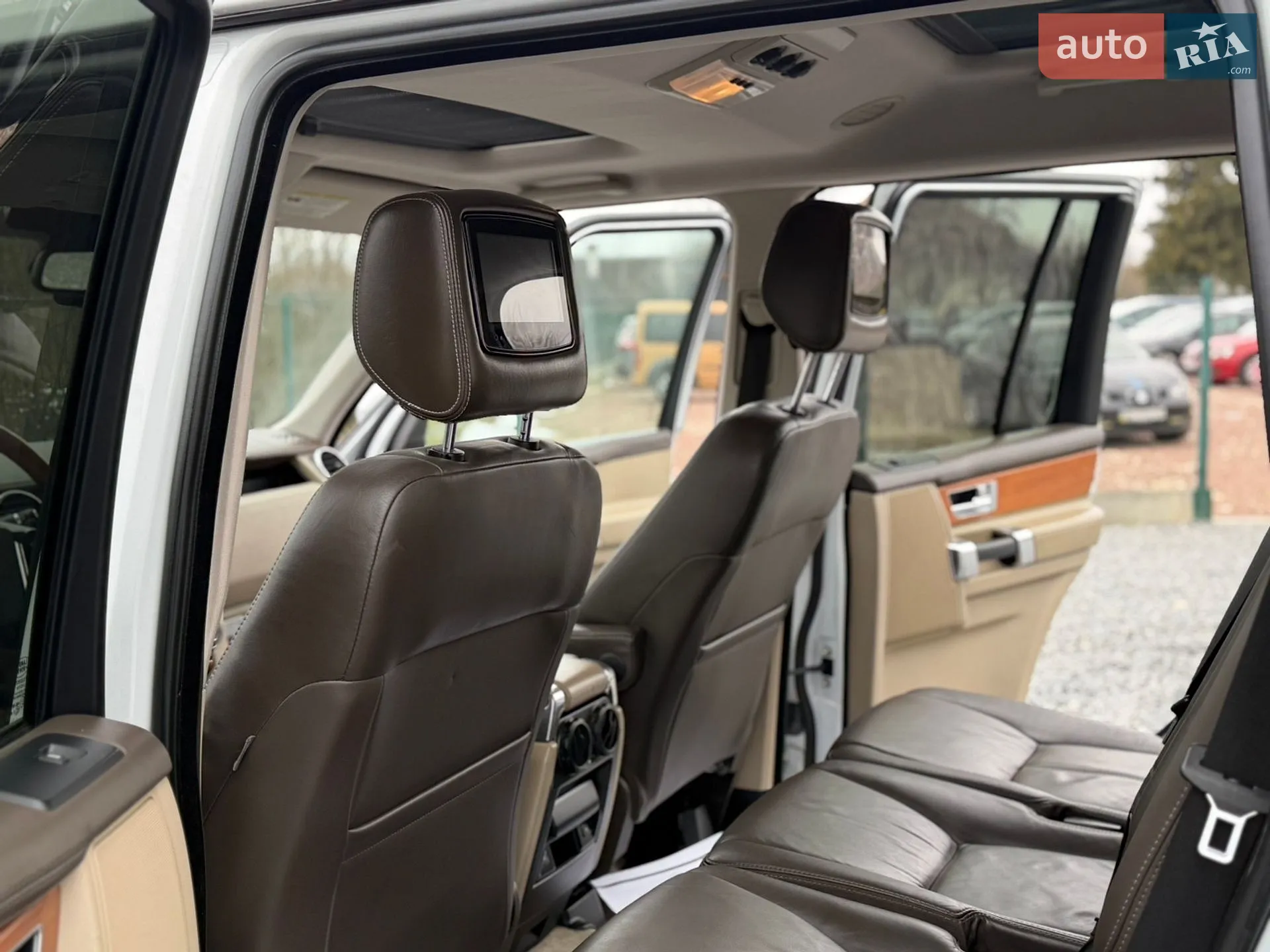 2016 Land Rover Discovery - мініатюра 58